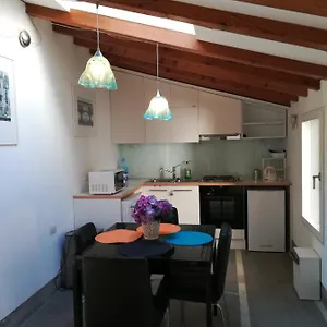 Charming House In Appartamento Venezia